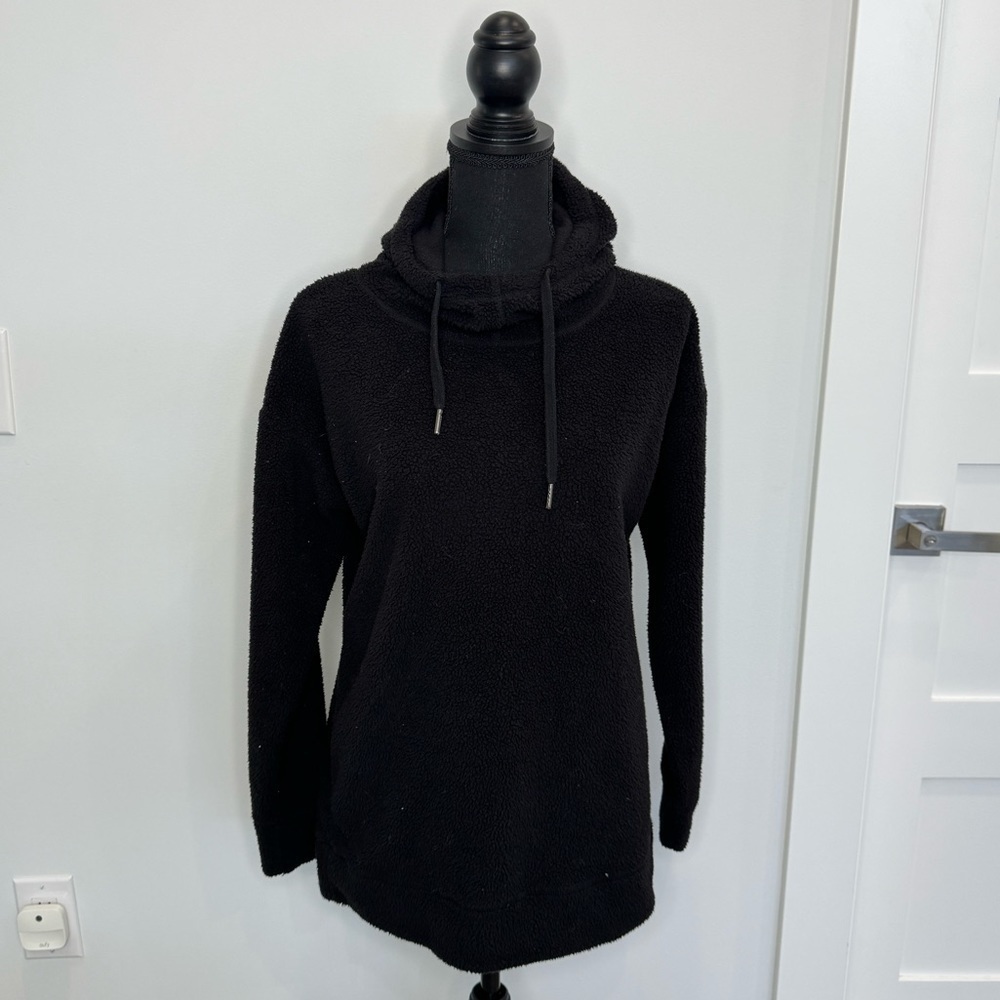 32 Degree Heat Black Fleece Lightweight Hooded Sweater